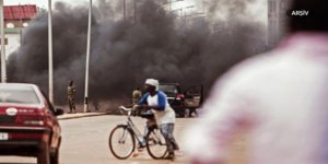 Burkina Faso'da Camiye Saldırı: 10 Kişi Hayatını Yitirdi