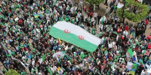 Cezayir'de Gizli İktidar Mücadelesi