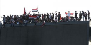 Bağdat’taki Gösterilere Üçüncü Gününde Öğrenciler de Katıldı