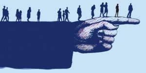 Bir Deizm İtirazı: Sübhan Olan Yaratıp Kenara Çekilmez