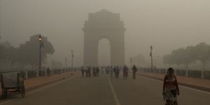 Yeni Delhi'de Hava Kalitesi Acil Durum Seviyesinde