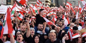 İran'ın Yayılmacı Siyasetinde Kırılma: Lübnan ve Irak’taki Protestolar