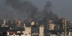İsrail'in Gazze'ye Hava Saldırılarında Hayatını Kaybedenlerin Sayısı 12'ye Yükseldi