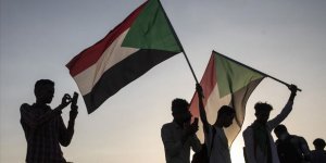 Sudan Hükümeti Beşir Rejimiyle Bağlantılı 24 Kuruluşun Mal Varlığını Dondurdu
