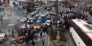 İran'ın Kronik Sorunları Protestoları Tetikliyor