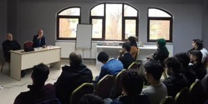 Selahaddin Eş ve Hamza Türkmen Sakarya’da Gençlerle Buluştu 