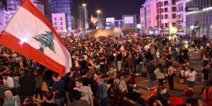 Lübnan'da Protesto Gösterilerinde Onlarca Kişi Yaralandı