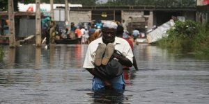 Nijerya'da Sel 51 Bin Kişiyi Yerinden Etti