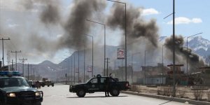 Afganistan'da Askeri Karakola Bombalı Saldırı: 10 Ölü