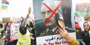Darbeci Hafter’in ‘Savaş Suçlusu’ İlan Edilmesi Talep Edildi