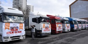 Kayseri ve Erzincan'dan İdlib'e 43 Tır İnsani Yardım Malzemesi