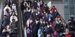 Pekin'de Maske Takmayanlar Gözaltına Alınacak