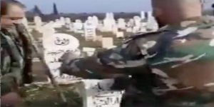 Rusya ve İran Destekli Rejim Milisleri İdlib'de Ölülerin Mezarlarını Tahrip Ediyor