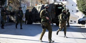 Siyonist İsrail Askerleri Gazze Sınırında Bir Filistinliyi Şehit Etti