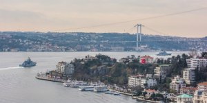 İdlib’de TSK’ya Saldıran İşgalci Rusya, Savaş Gemileriyle Boğazda Şov Yaptı!