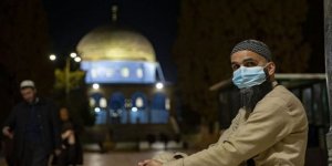 Mescid-i Aksa Külliyesi'ndeki Mescitlere Koronavirüs Engeli
