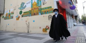 İran'da Son 24 Saatte 94 Kişi Koronavirüsten Öldü