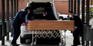 İspanya'da Kovid-19'dan Son 24 Saatte 435 Kişi Öldü