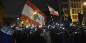 Lübnan'daki Gösterilerde 10 Kişi Yaralandı
