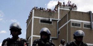 Venezuela'da Cezaevi İsyanı: 40 Ölü 50 Yaralı