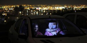 İran'da Koronadan Ölenlerin Sayısı 6 Bin 937'ye Yükseldi
