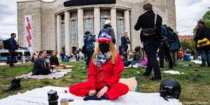 Almanya’da Korona ve Komplo Teorileri