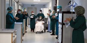 Türkiye'de Bugün Covid-19 Vaka Sayısı 961, Vefat Sayısı 27 Oldu