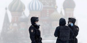Rusya'da Kovid-19 Vaka Sayısı 350 Bini Aştı