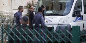 Siyonist İsrail Polisi Kudüs Valisi Gays'ı Gözaltına Aldı