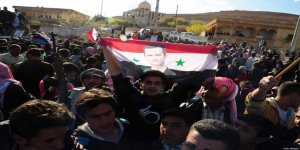 Esed Rejimine Destek Gösterisine Katılma Zorunluluğu