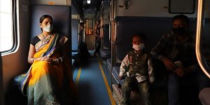 Hindistan'da Bir Günde 10 bin 956 Kişiye Kovid-19 Teşhisi