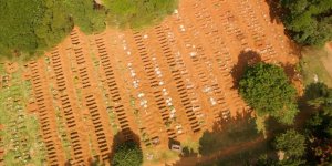 Brezilya'da Mezarlıklarda Yer Açmak İçin Eski Mezarlar Boşaltılıyor