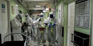 Rusya'da Kovid-19'dan 500'e Yakın Sağlık Çalışanı Öldü