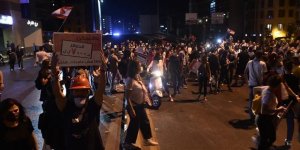 Lübnan'da Ekonomik Kriz Karşıtı Eylemler Sürüyor