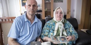 Srebrenitsa'da Katledilen Bir Oğlunu Defnetmeye Hazırlanan Aile, Diğer Oğlunu Hala Bulamadı