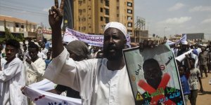 Sudan'da Dini Konulardaki Reformlar Protesto Edildi