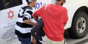 İşgal güçleri Kudüs'te 3 Filistinli çocuğu gözaltına aldı