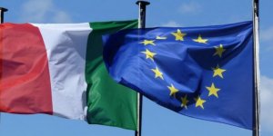 İtalya'nın AB'den ayrılması için parti kuruldu: Italexit