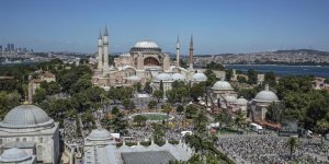 Ayasofya’nın dirilişi, inşallah, mazlum ve mahzun müminler için geleceğe dair bir ümit kaynağı