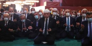 Yunan Papaz: "Erdoğan, mütevazı bir inanan gibi Kur'an-ı Kerim okudu"