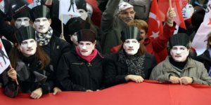 Kemalizmin Türk kimliğini inşa süreci ve Türk inkılapları