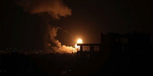 Siyonist İsrail ordusu Gazze'yi top atışı ile hedef aldı