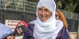 Oğlunu PKK'dan kurtaran Hacire anne, şimdi torununu seviyor