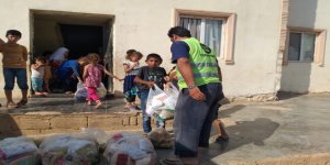 Özgür-Der’den İdlib'deki yetim ve şehit ailelerine gıda yardımı