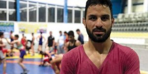 İran şampiyon güreşçiyi idam etti