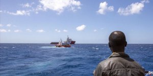 Girit Adası açıklarında göçmenleri taşıyan tekne battı