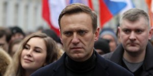Zehirlenen Rus muhalif Navalni, Rusya’ya geri dönecek