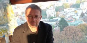 ABD'li gazeteci Andre Vltchek aracında ölü bulundu