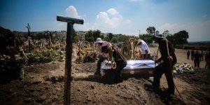 Meksika'da Kovid-19'dan ölenlerin kesin sayısını tespit etmek 'birkaç yıl' sürebilir