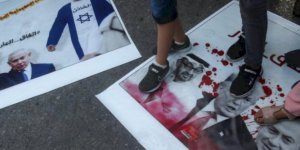 BAE ve Bahreyn halkları İsrail ile normalleşmeye karşı